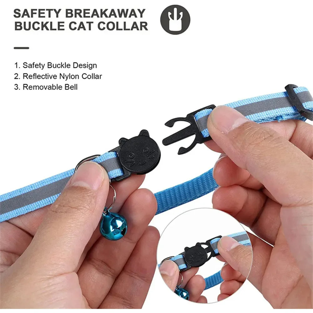 Canadian-Carto Reflective Cat Collar with Apple AirTag Holder